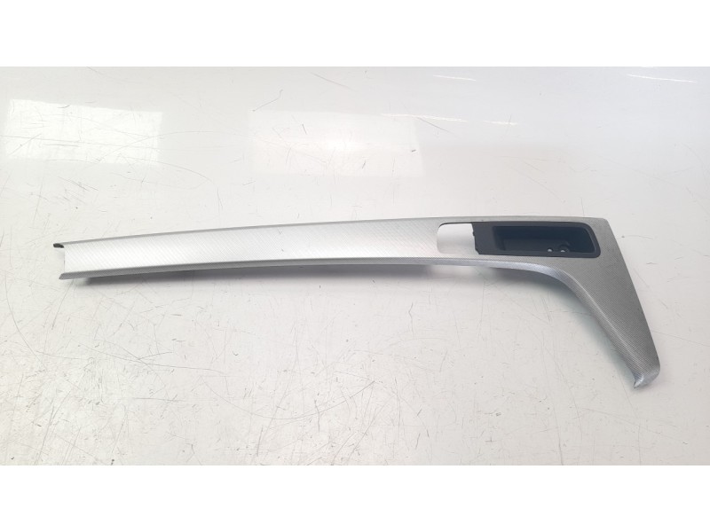 Recambio de moldura para audi a4 avant (8w5) sport edition referencia OEM IAM 8W1863969  