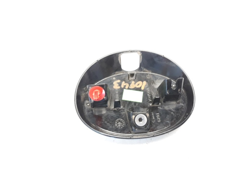 Recambio de moldura para toyota corolla (e21) referencia OEM IAM 8157012450  