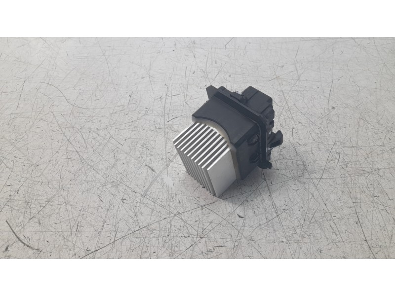 Recambio de resistencia calefaccion para dacia duster ii anniversary referencia OEM IAM T1033613F  