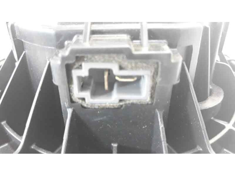 Recambio de ventilador calefaccion para kia cee´d drive referencia OEM IAM 00S3B2474  