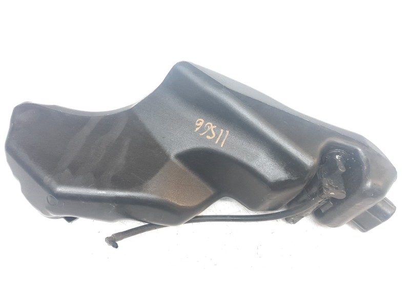 Recambio de deposito limpia para renault express advance referencia OEM IAM 289107917R  