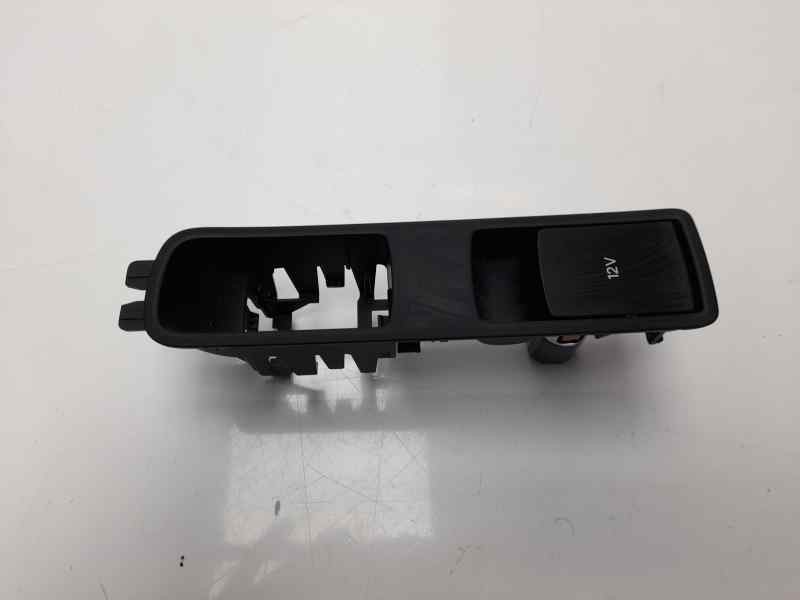 Recambio de cenicero para audi q3 (8ug) sport referencia OEM IAM 8K0919343  
