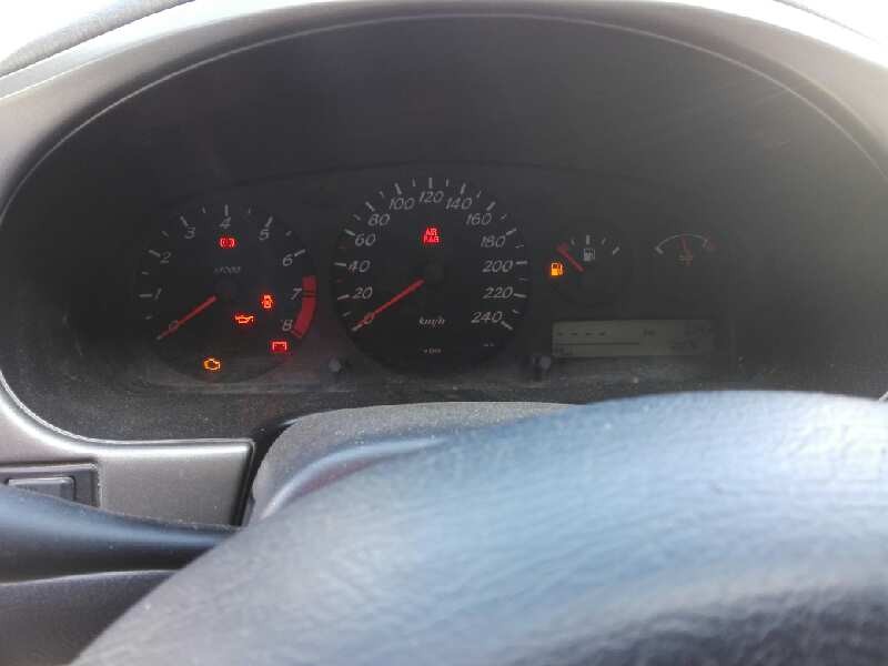 nissan primera trav. (wp11) del año 2000