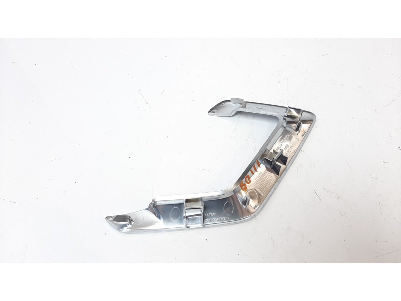 Recambio de moldura para peugeot 308 1.2 12v e-thp referencia OEM IAM 98047128VV 1336237X 