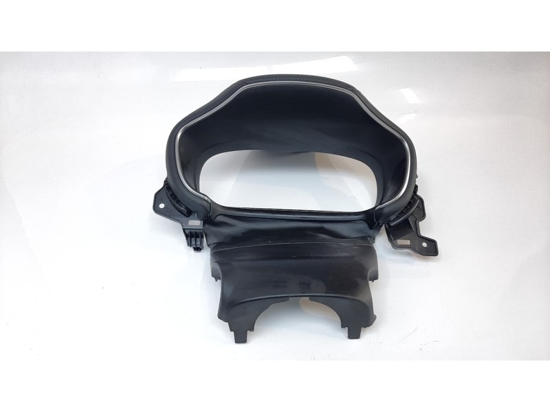 Recambio de moldura para mg hs comfort referencia OEM IAM 10562123OSA  