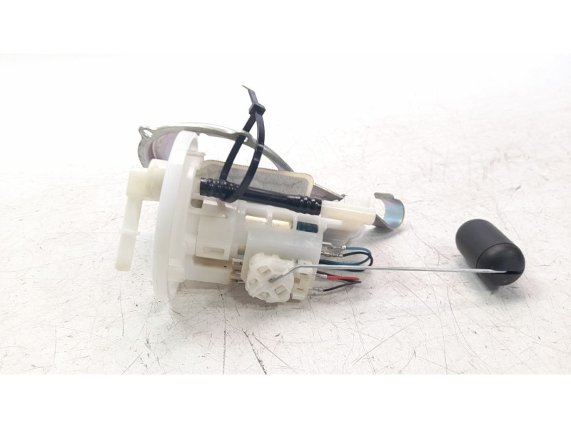 Recambio de bomba combustible para yamaha tricity 300 referencia OEM IAM B74E9070100  