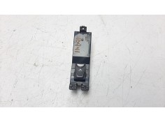 MANDO ELEVALUNAS TRASERO DERECHO 935802W000 