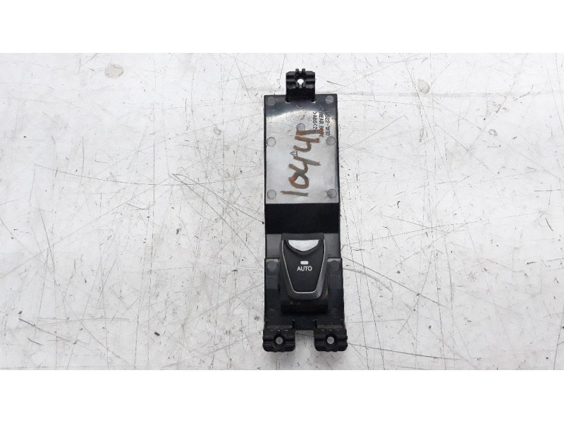 Recambio de mando elevalunas trasero izquierdo para hyundai santa fe (dm) 2.2 crdi cat referencia OEM IAM 935802W000  