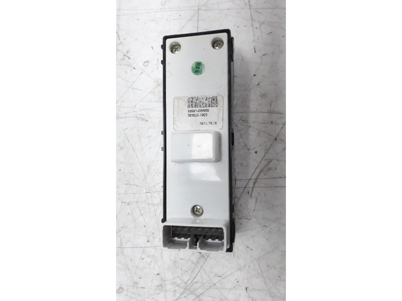 Recambio de mando elevalunas trasero izquierdo para hyundai santa fe (dm) 2.2 crdi cat referencia OEM IAM 935802W000  