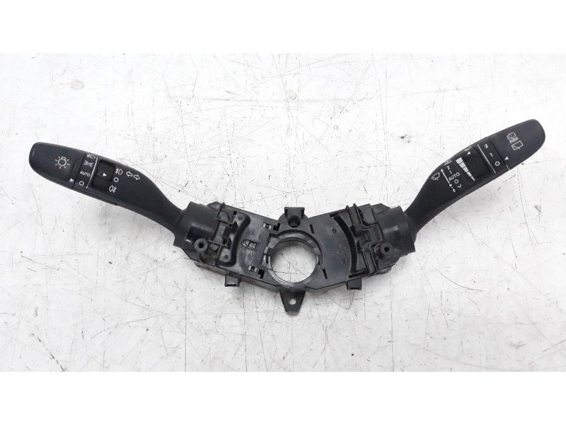 Recambio de mando multifuncion para hyundai santa fe (dm) 2.2 crdi cat referencia OEM IAM 934202W660  