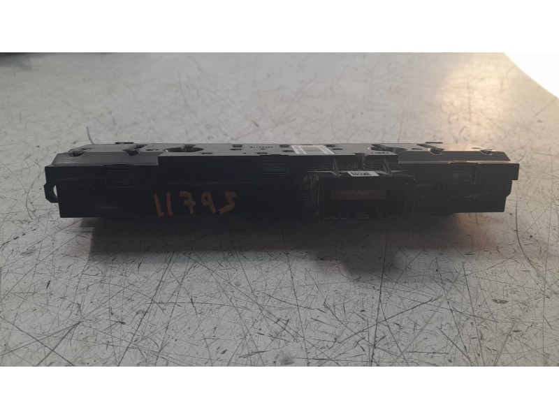 Recambio de modulo electronico para dacia duster ii anniversary referencia OEM IAM 283E83332R  