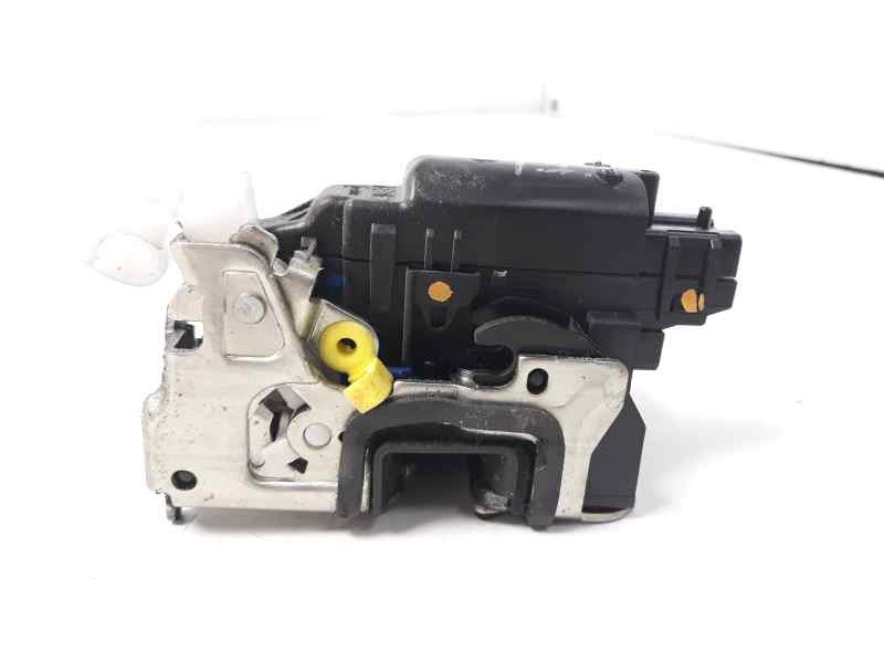 Recambio de cerradura puerta trasera izquierda para dacia lodgy 1.2 16v tce cat referencia OEM IAM 825032860R  
