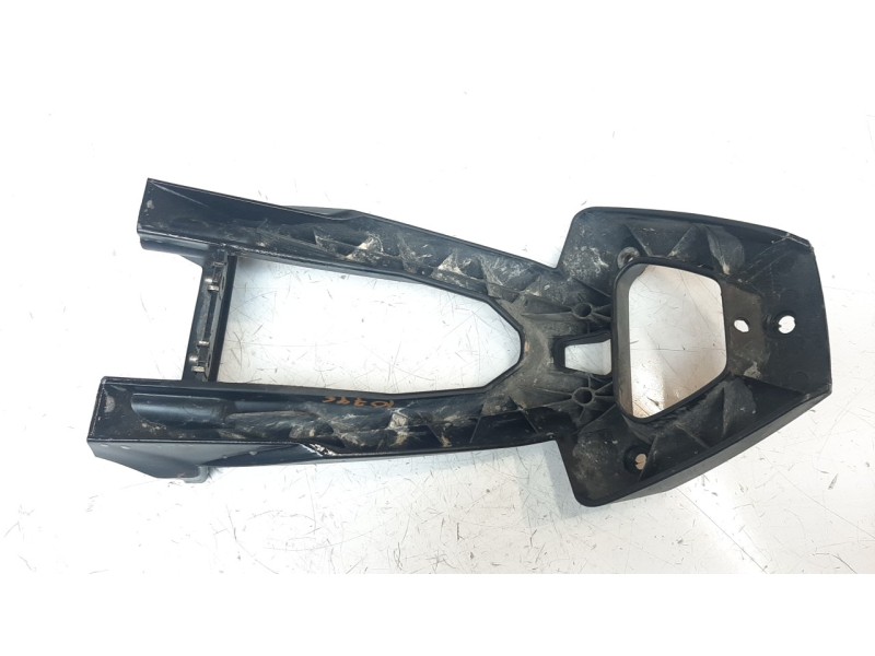 Recambio de portamatriculas para bmw f 800 r referencia OEM IAM 46628526816  