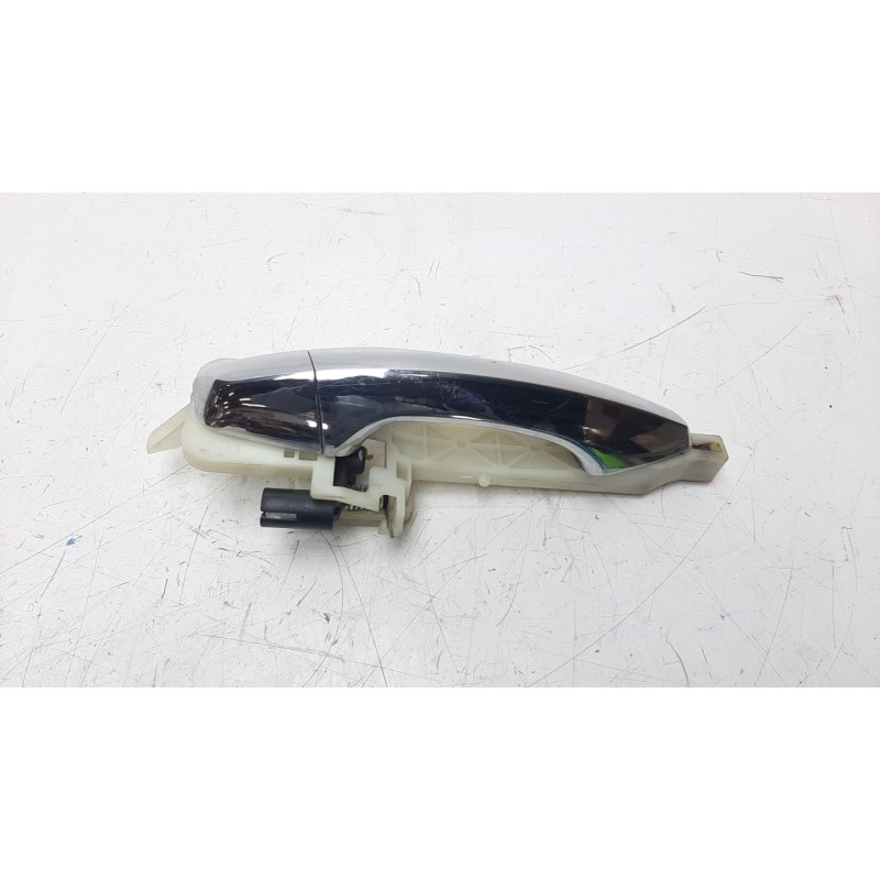 Recambio de maneta exterior delantera derecha para hyundai santa fe (dm) 2.2 crdi cat referencia OEM IAM 826612W000  