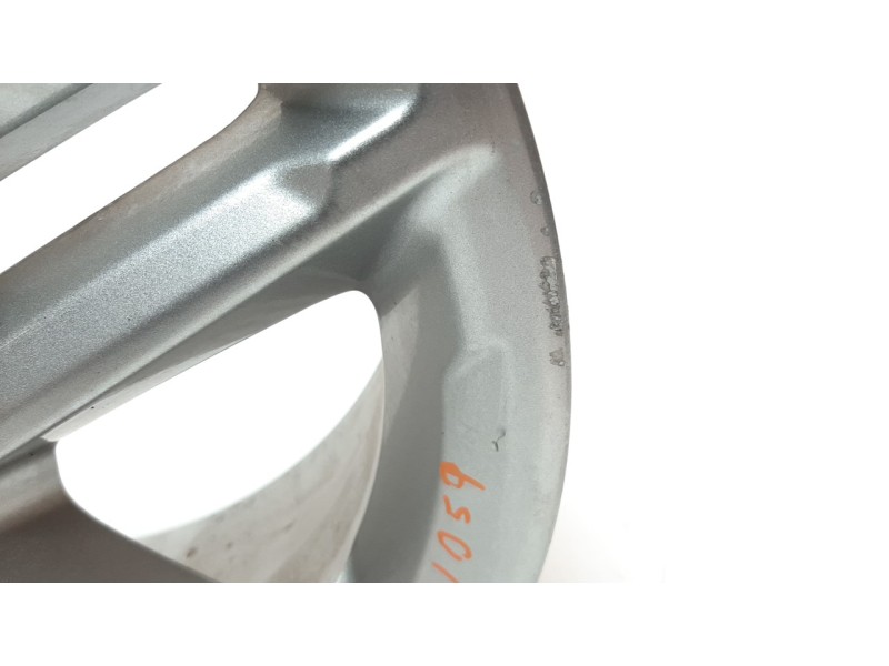Recambio de llanta para hyundai kona 1.0 tgdi cat referencia OEM IAM 52910J9100  