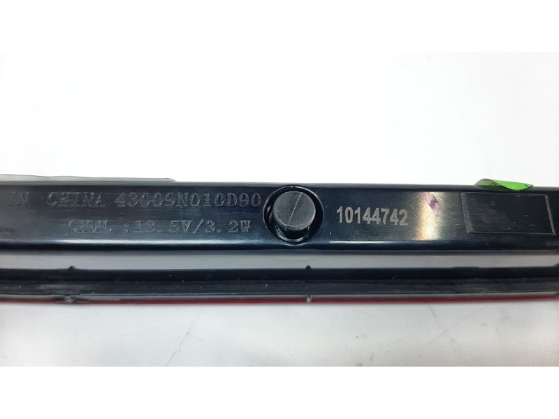 Recambio de luz central de freno para mg hs comfort referencia OEM IAM 10144742  