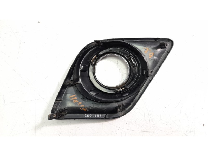 Recambio de rejilla paragolpes izquierda para toyota hilux vii 2.4 d referencia OEM IAM 521280K170 108909320 
