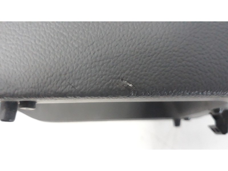 Recambio de apoyabrazos central para hyundai ioniq referencia OEM IAM 84660G2000  