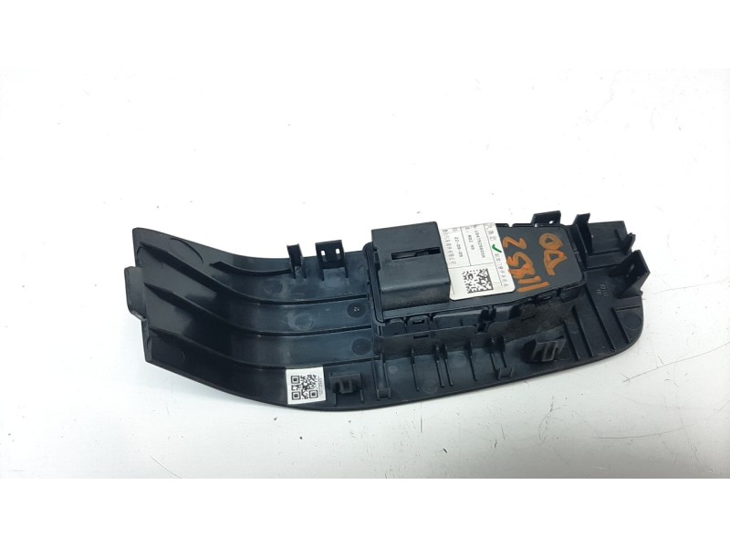 Recambio de mando elevalunas delantero derecho para mg hs comfort referencia OEM IAM 10479298  