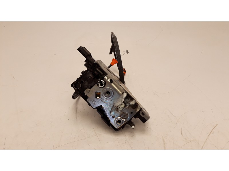 Recambio de cerradura puerta trasera derecha para citroen c4 picasso 2.0 blue-hdi fap referencia OEM IAM 24097816  