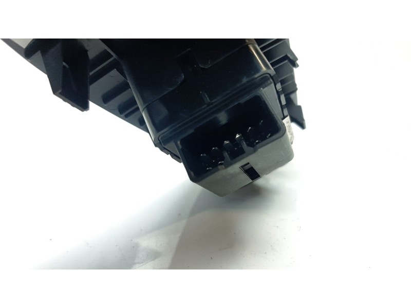 Recambio de mando elevalunas delantero derecho para mg hs comfort referencia OEM IAM 10479298  