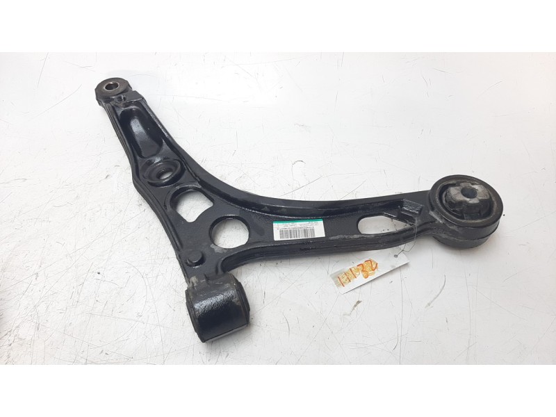 Recambio de brazo suspension inferior delantero izquierdo para fiat torino r58 referencia OEM IAM 1374223080  