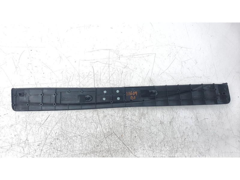 Recambio de moldura para nissan 370 z (z34) 3.7 v6 24v cat referencia OEM IAM 769B11EA0A  