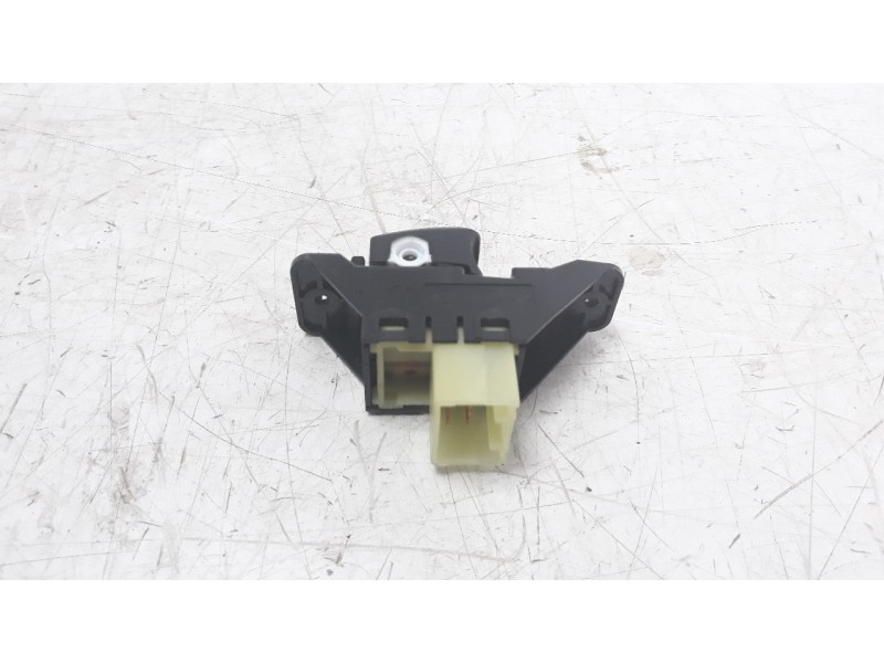 Recambio de mando elevalunas trasero izquierdo para hyundai kona 1.0 tgdi cat referencia OEM IAM 93581J9000  