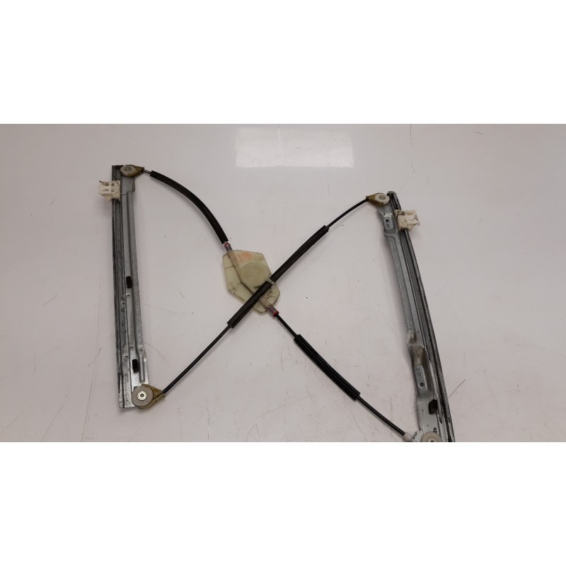 Recambio de elevalunas delantero derecho para citroen c4 picasso 2.0 blue-hdi fap referencia OEM IAM 9222CT 106073615 111390