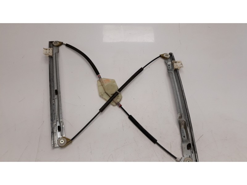 Recambio de elevalunas delantero derecho para citroen c4 picasso 2.0 blue-hdi fap referencia OEM IAM 9222CT 106073615 111390