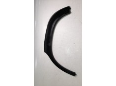 ALETIN TRASERO IZQUIERDO YQ000653XT 