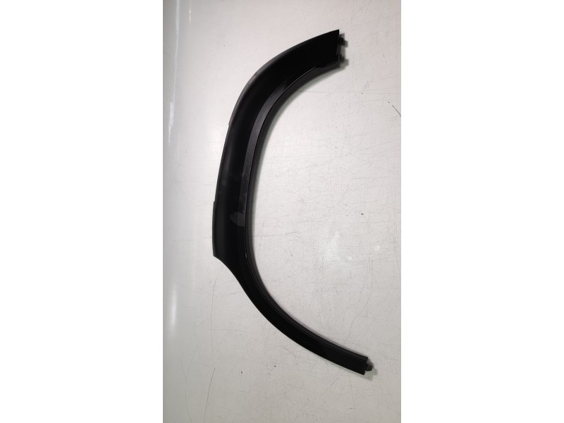 Recambio de aletin trasero izquierdo para citroen c3 aircross feel referencia OEM IAM YQ000653XT  