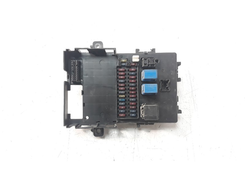 Recambio de caja reles / fusibles para nissan terrano/terrano.ii (r20) 3.0 td cat referencia OEM IAM 2D1500274919  