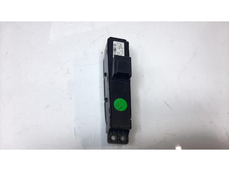 Recambio de warning para mg hs comfort referencia OEM IAM 10175301  