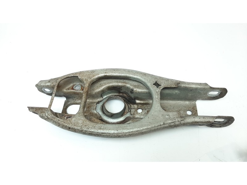 Recambio de brazo suspension inferior trasero derecho para bmw x1 (e84) 2.0 turbodiesel cat referencia OEM IAM 33326772899  