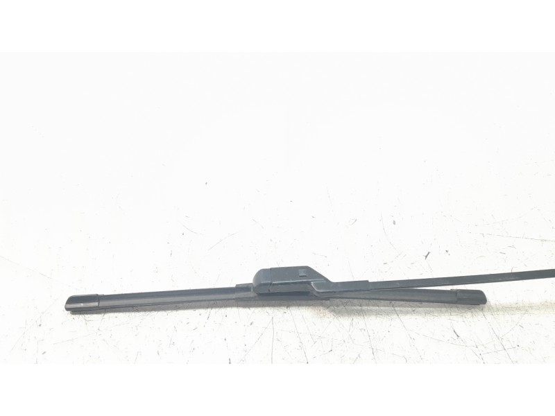Recambio de brazo limpia delantero derecho para mg hs comfort referencia OEM IAM 10324822  