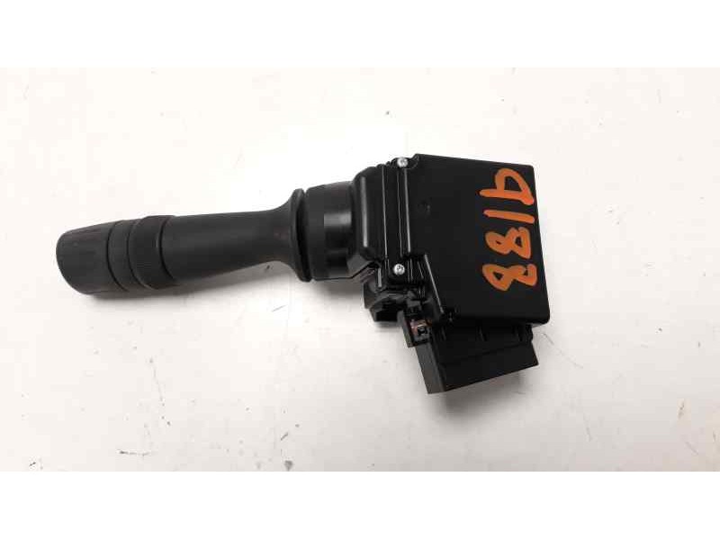 Recambio de mando limpia para toyota auris active referencia OEM IAM 267017F858  
