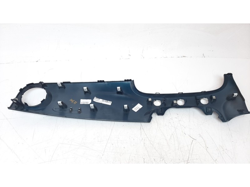 Recambio de moldura para fiat nuova 500 (150) 0.9 cat referencia OEM IAM 735619848LHD  