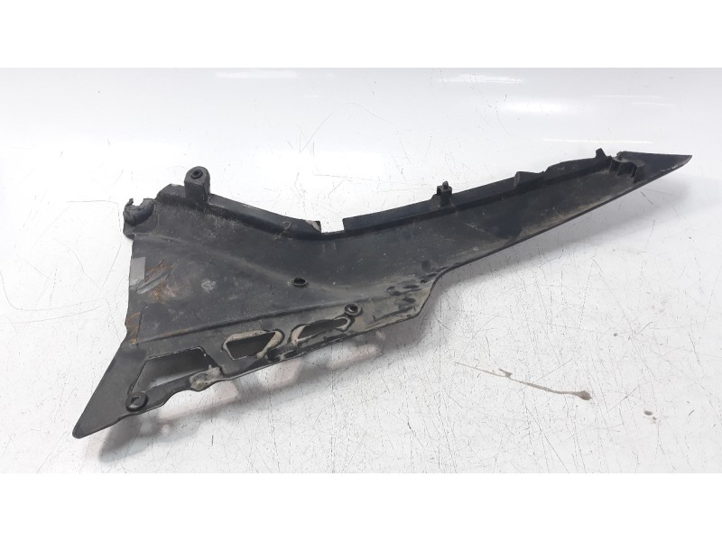 Recambio de moldura para suzuki gsx 600 - 1100 (1988-1997 ) referencia OEM IAM 4711019C302LR  