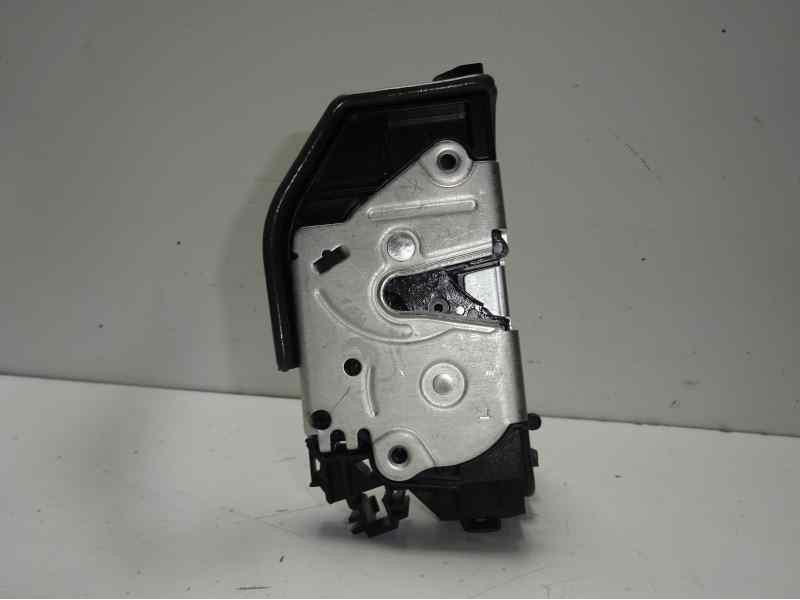 Recambio de cerradura puerta trasera izquierda para bmw serie 3 berlina (e90) referencia OEM IAM 51227202147 CRDBMW0147 EZCBM024