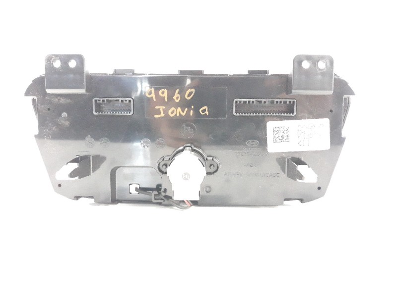 Recambio de mando climatizador para hyundai ioniq referencia OEM IAM 97250G2050MBI  