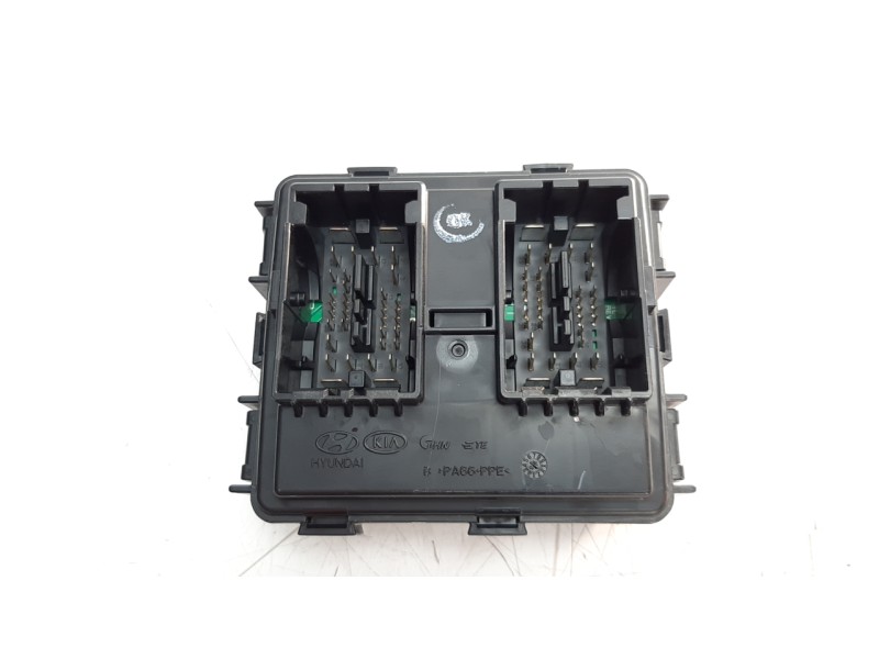 Recambio de caja reles / fusibles para hyundai tucson 1.6 cat referencia OEM IAM 91950D3230A  