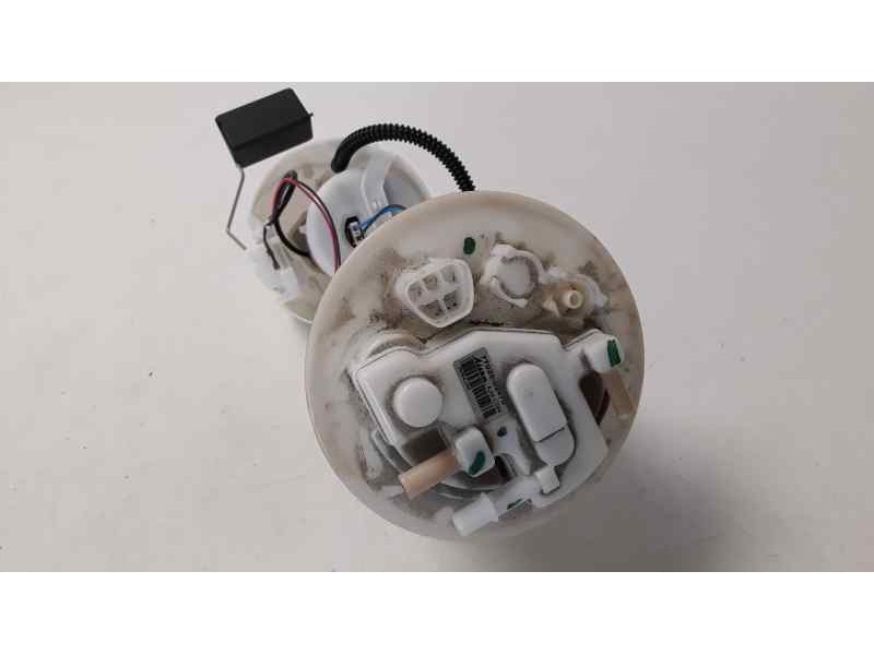 Recambio de bomba combustible para toyota auris active referencia OEM IAM 7702002470  