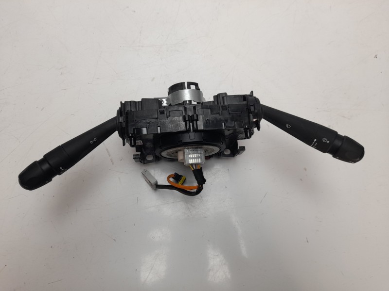 Recambio de mando multifuncion para peugeot 208 style referencia OEM IAM 98046105ZD  