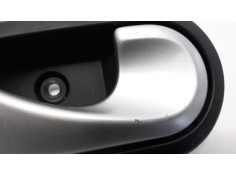 Recambio de maneta interior trasera derecha para dacia sandero 1.5 blue dci diesel fap cat referencia OEM IAM 8200733847   2