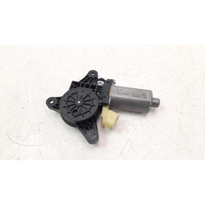 Recambio de motor elevalunas delantero derecho para mercedes-benz vito mixto 06.2003  2.1 cdi referencia OEM IAM   