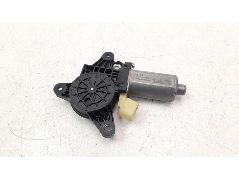 Recambio de motor elevalunas delantero derecho para mercedes-benz vito mixto 06.2003  2.1 cdi referencia OEM IAM   