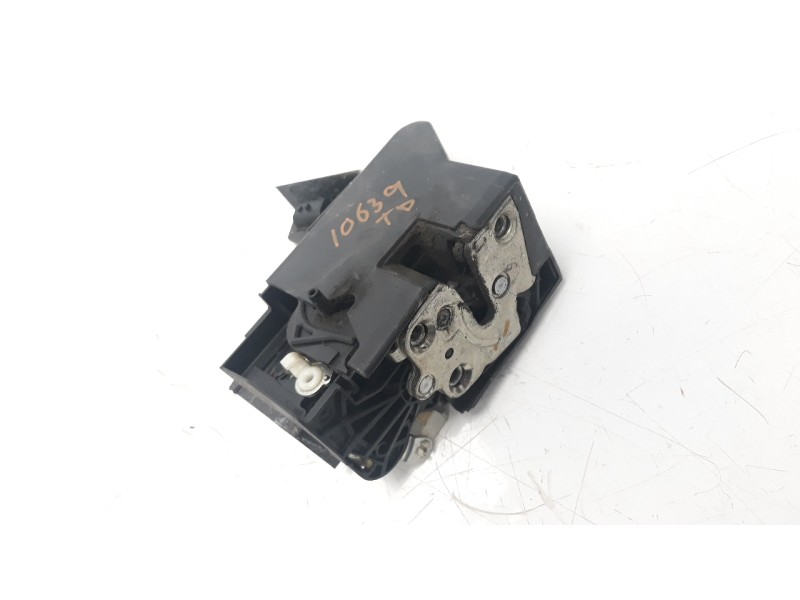 Recambio de cerradura puerta trasera derecha para dacia sandero 1.2 16v cat referencia OEM IAM 825022281R  