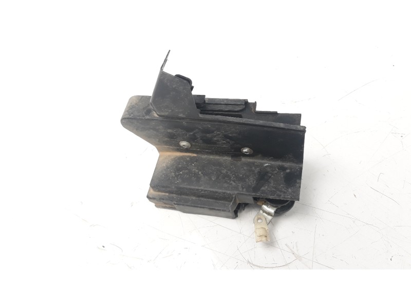 Recambio de cerradura puerta trasera derecha para dacia sandero 1.2 16v cat referencia OEM IAM 825022281R  