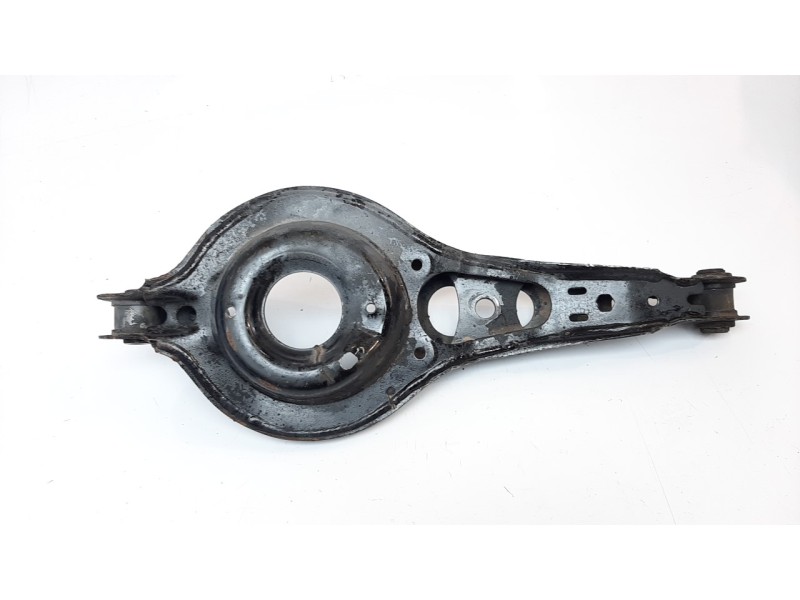 Recambio de brazo suspension inferior trasero derecho para volvo v40 kinetic referencia OEM IAM 31387063  
